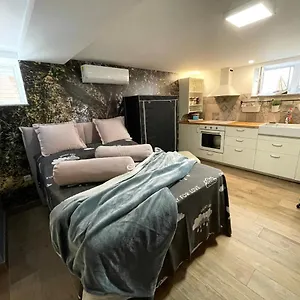  Apartman Pod Room, Free Parking